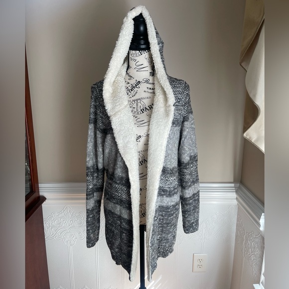 LETY & ME Dockerie Sherpa Trim Hooded Cardigan NWT - Picture 2 of 5